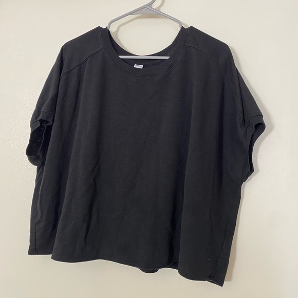 Old Navy Tops - Black Old Navy size Large cuffed short sleeve crop top